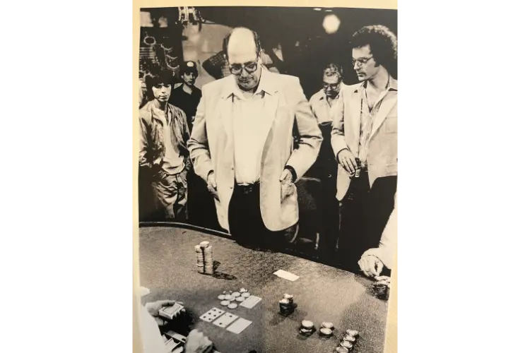 doyle brunson playing poker standing up